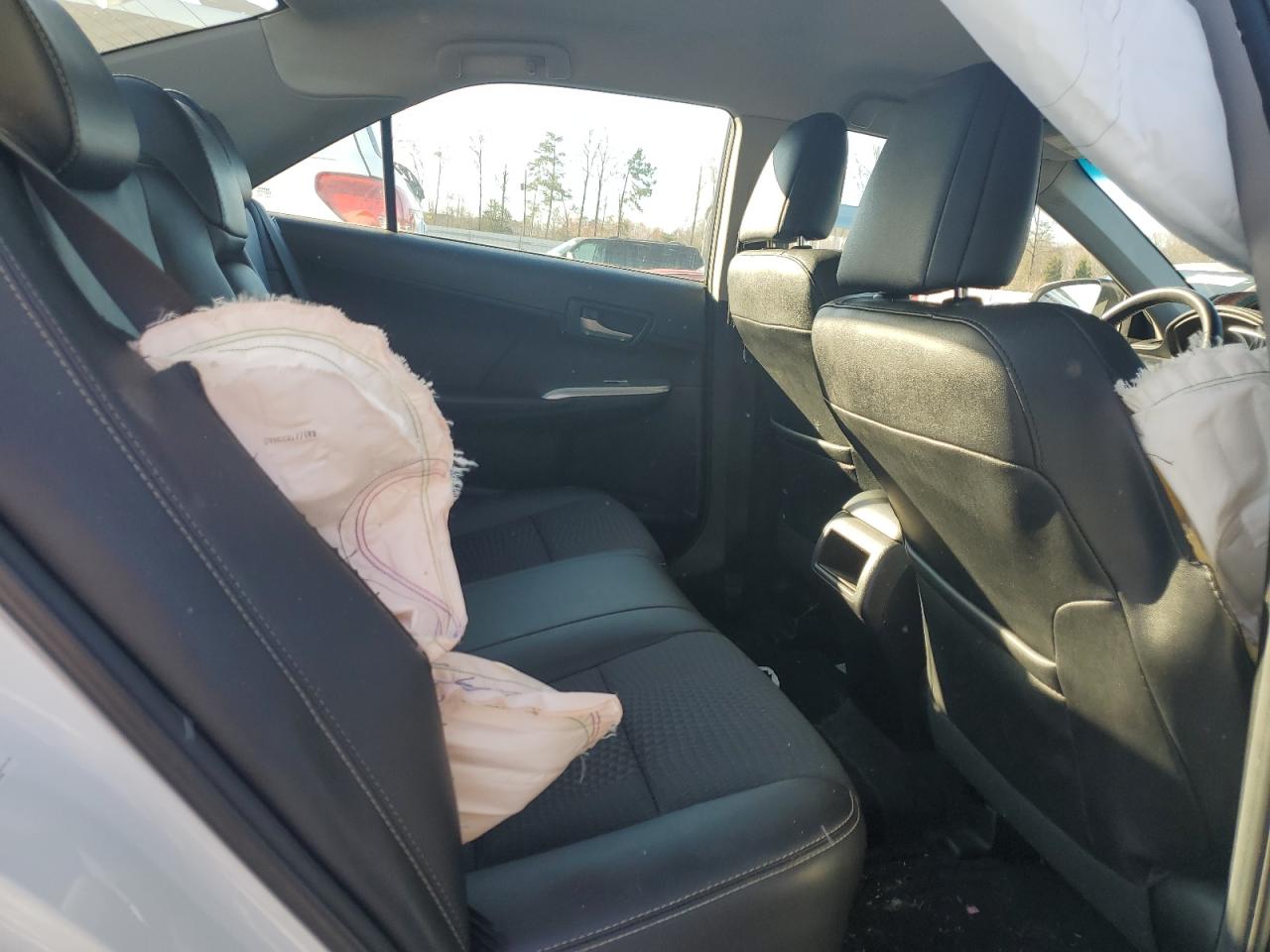 2014 Toyota Camry - Image 10