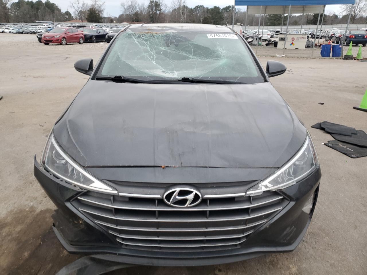 2020 Hyundai Elantra - Image 5