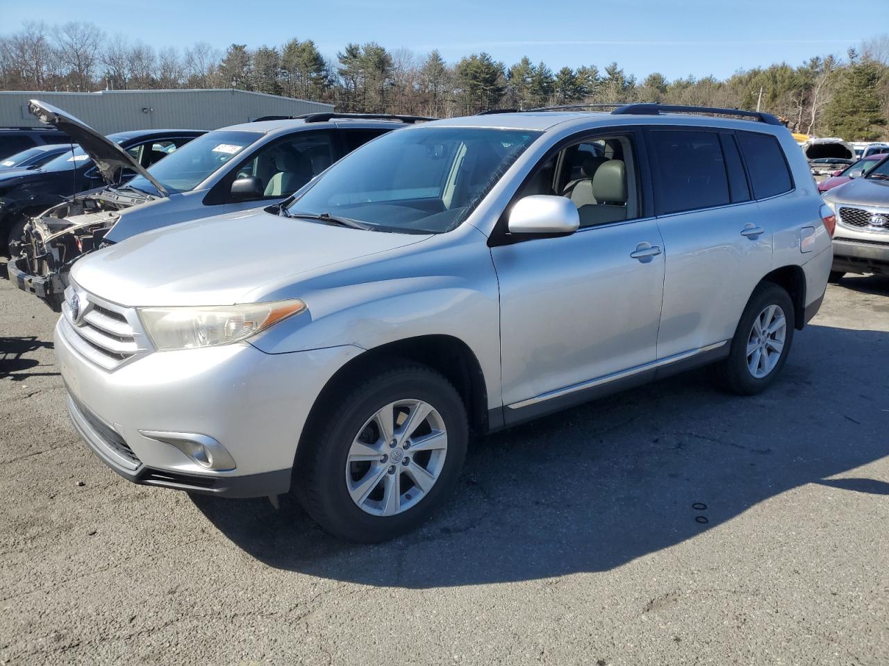 2011 Toyota Highlander Base for Sale in Exeter, RI - Side