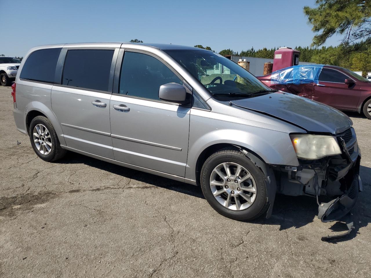 2013 Dodge Caravan - Image 4