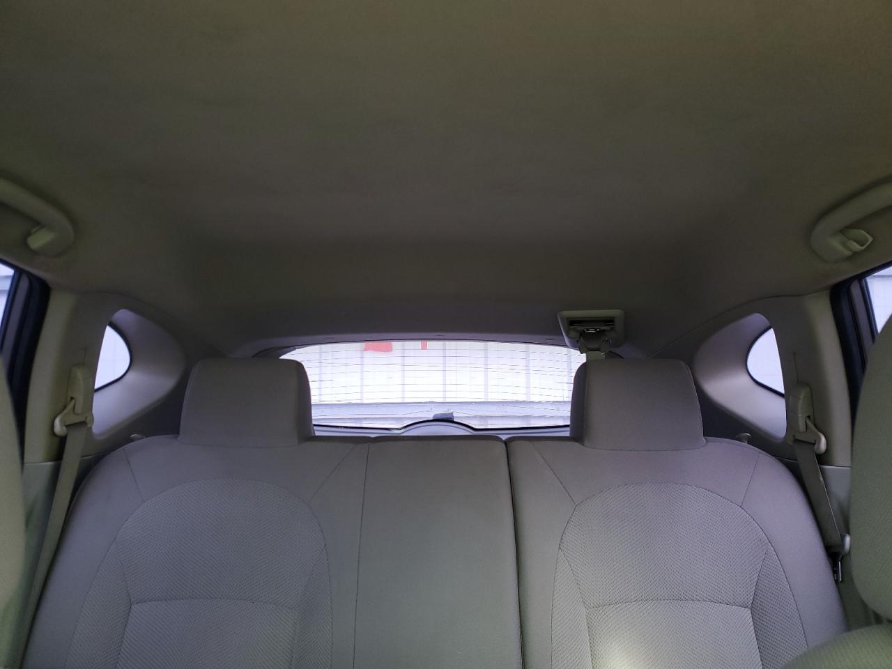 2011 Nissan Rogue - Image 10