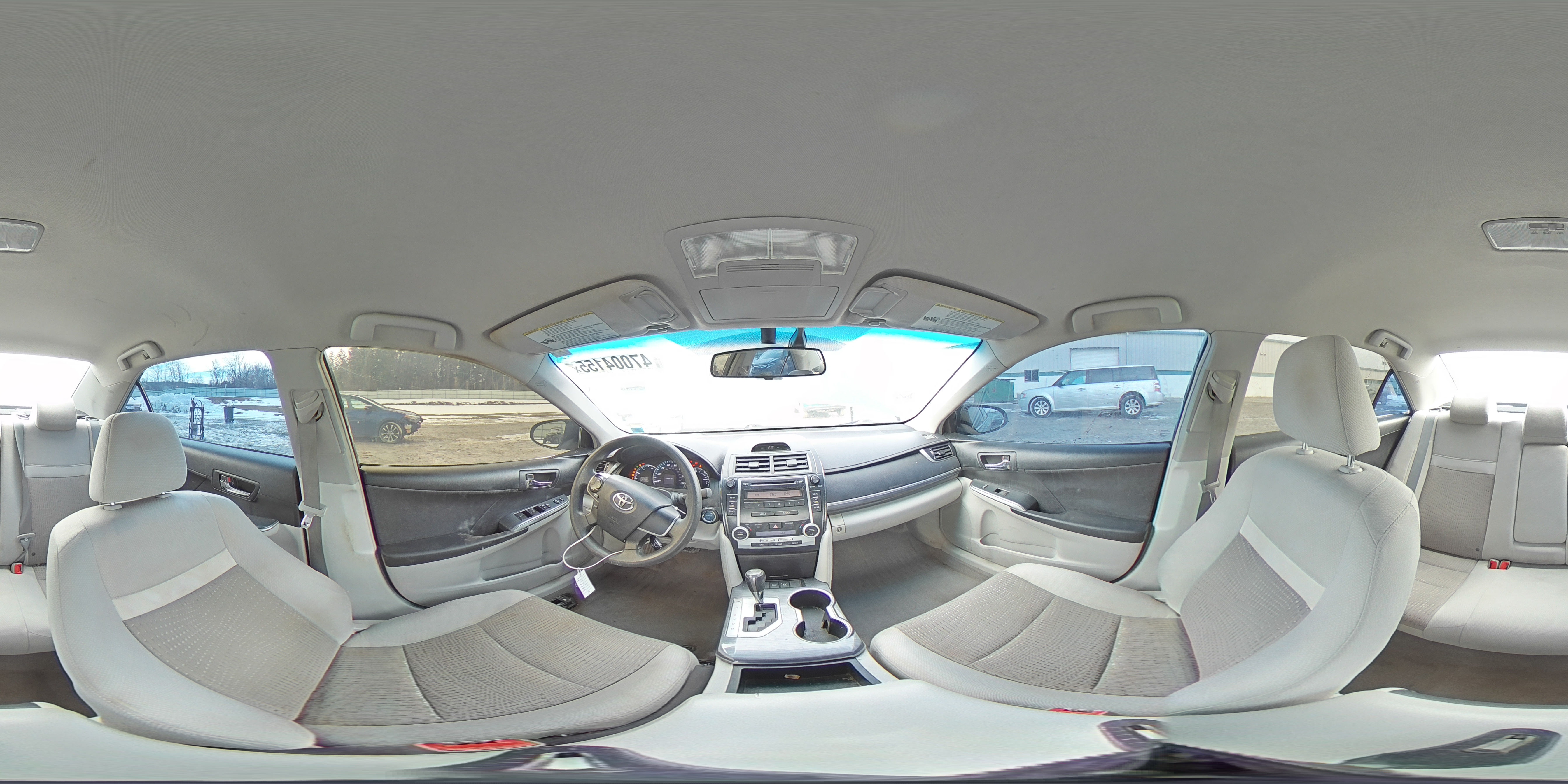 2012 Toyota Camry - Image 12