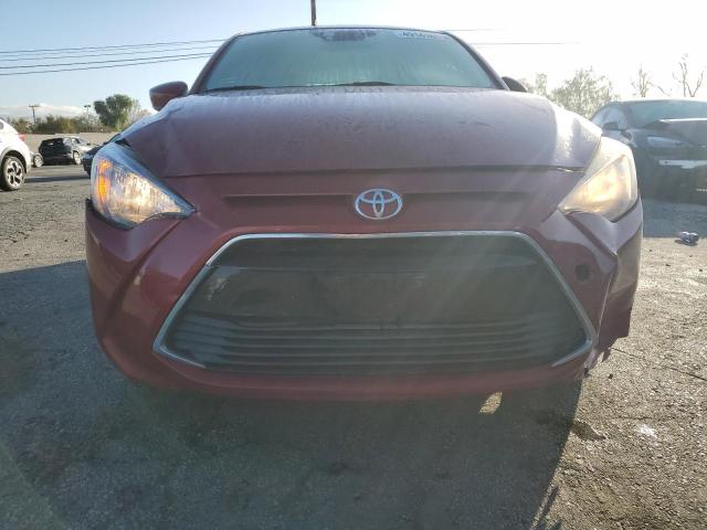  TOYOTA YARIS 2017 Czerwony