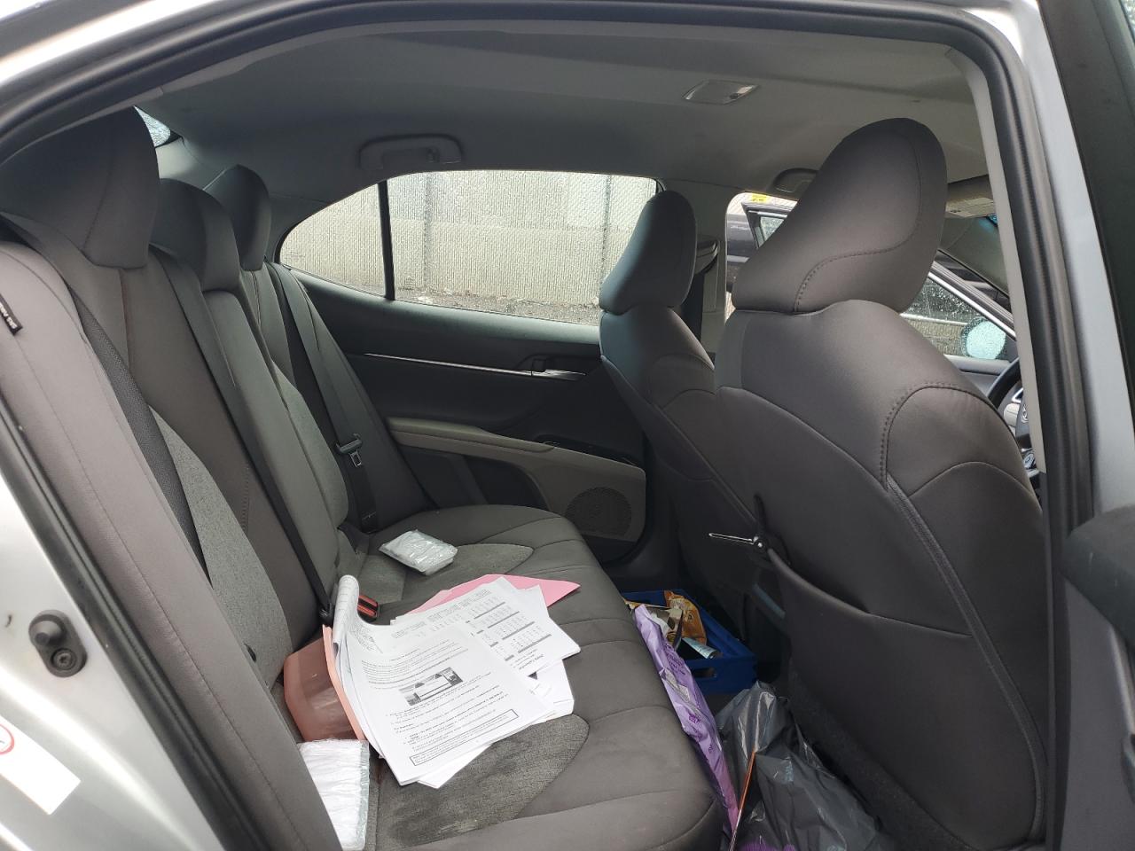 2018 Toyota Camry - Image 11