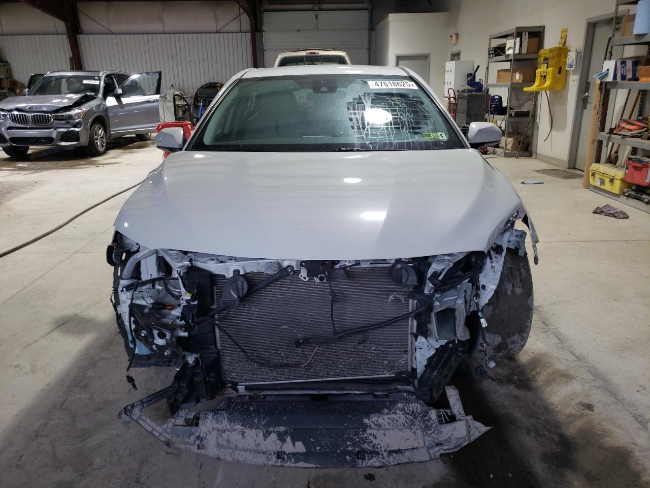 2022 Toyota Camry - Image 5