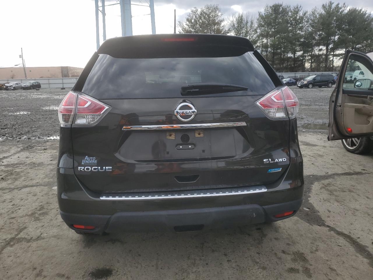 2014 Nissan Rogue - Image 6