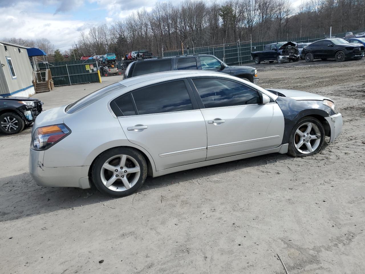 2009 Nissan Altima - Image 3