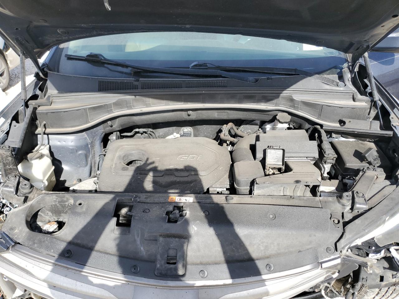 2017 Hyundai Santa Fe - Image 12