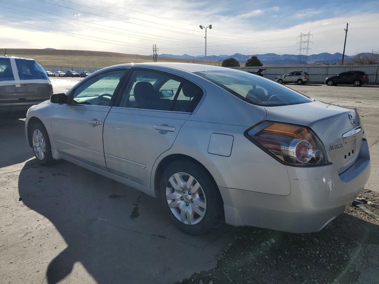 2012 Nissan Altima - Image 2