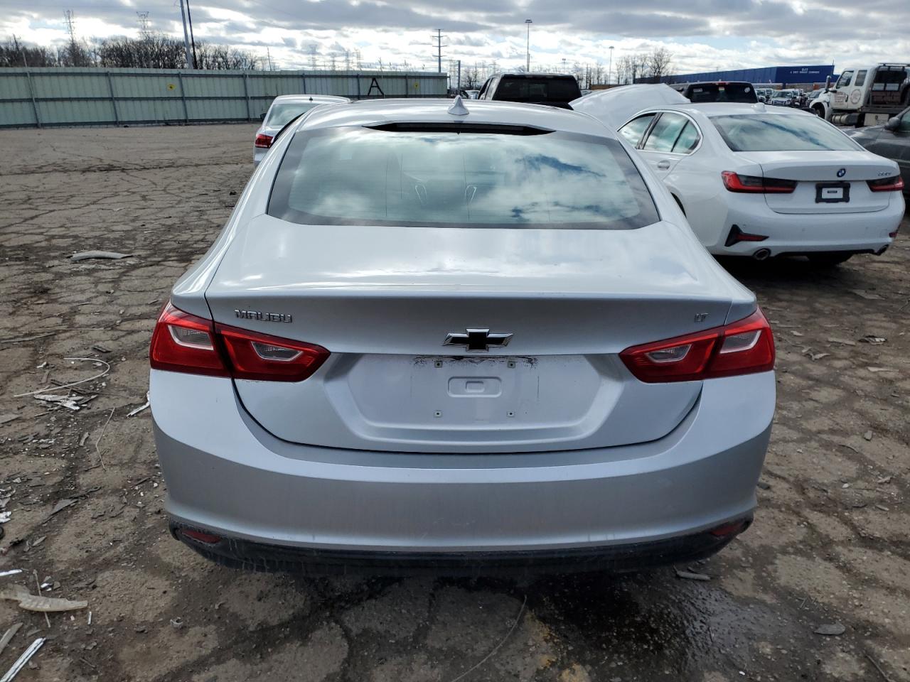 2018 Chevrolet Malibu - Image 6