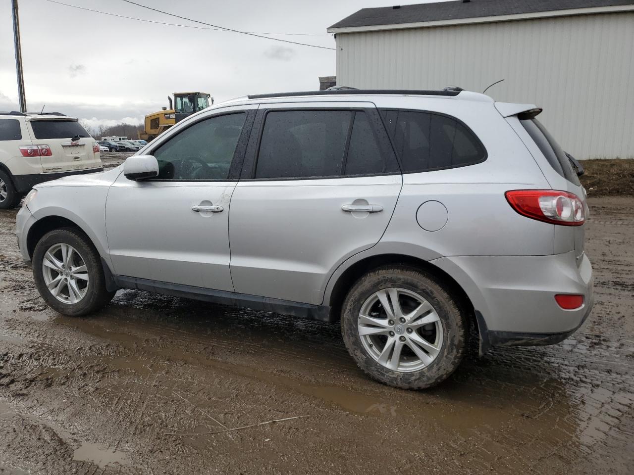 2012 Hyundai Santa Fe - Image 2