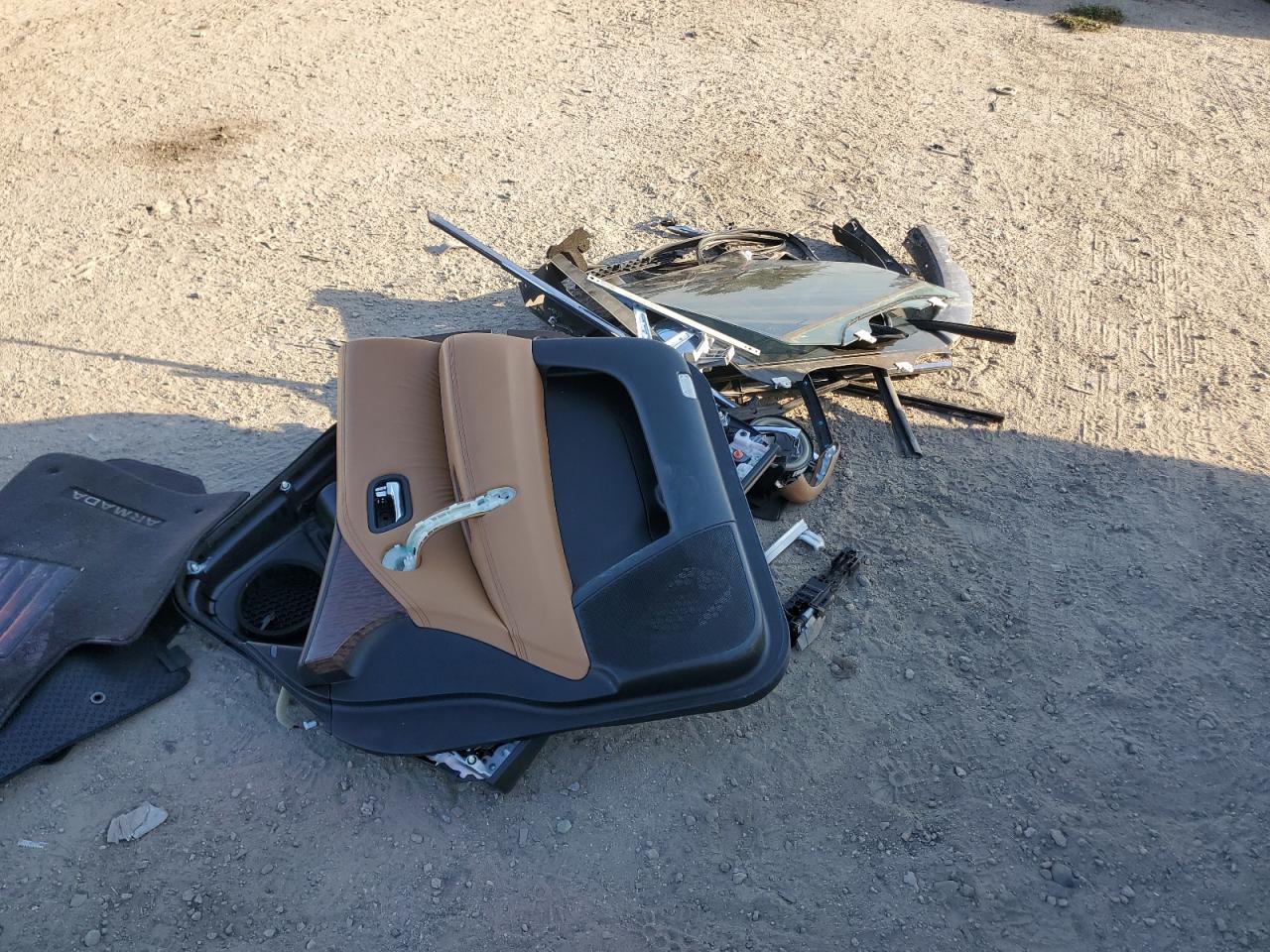 2018 Nissan Armada - Image 15