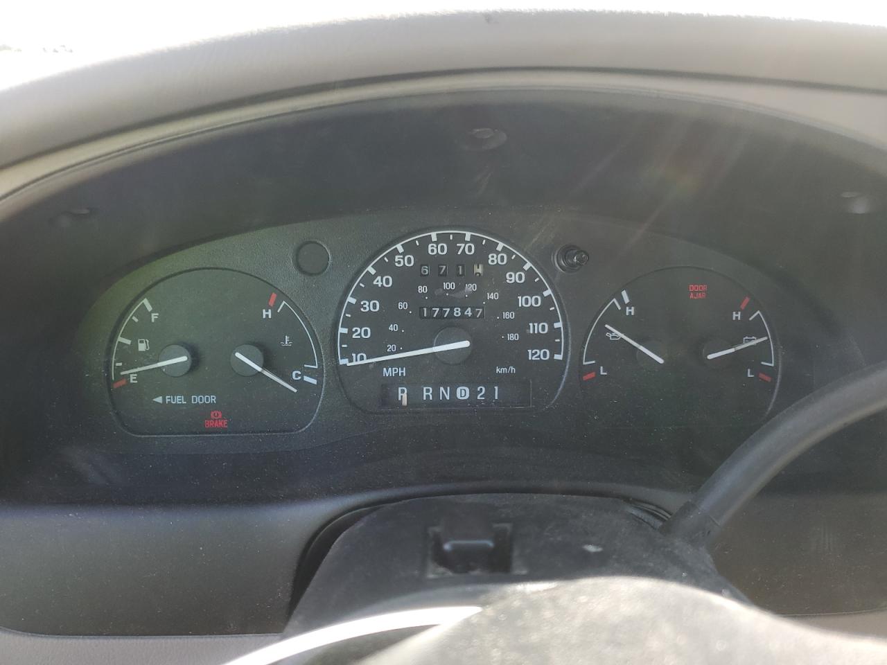2000 Ford Ranger - Image 9