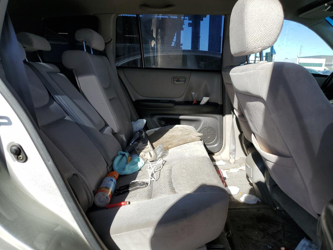 2002 Toyota Highlander - Image 11