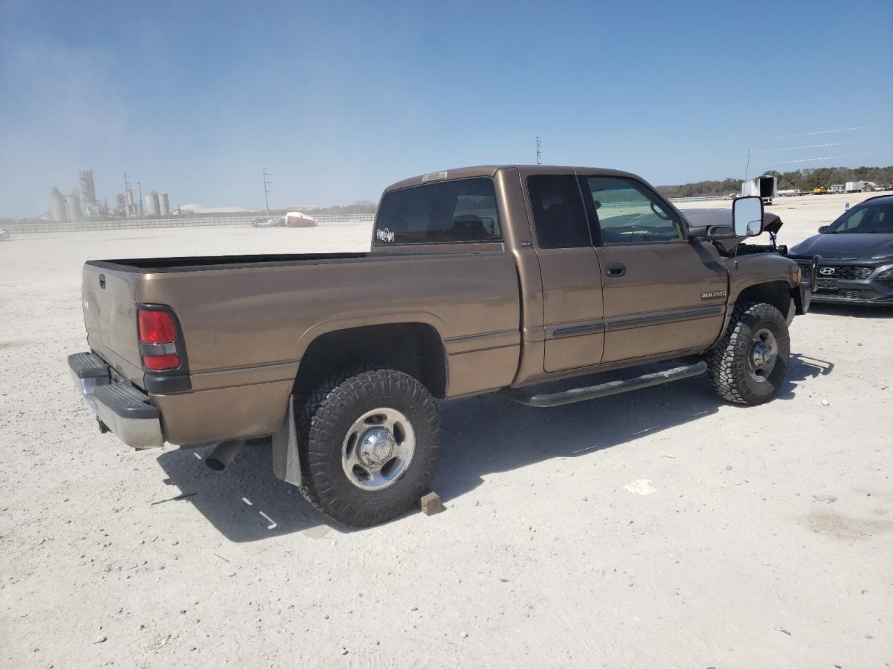 2001 Dodge RAM - Image 3