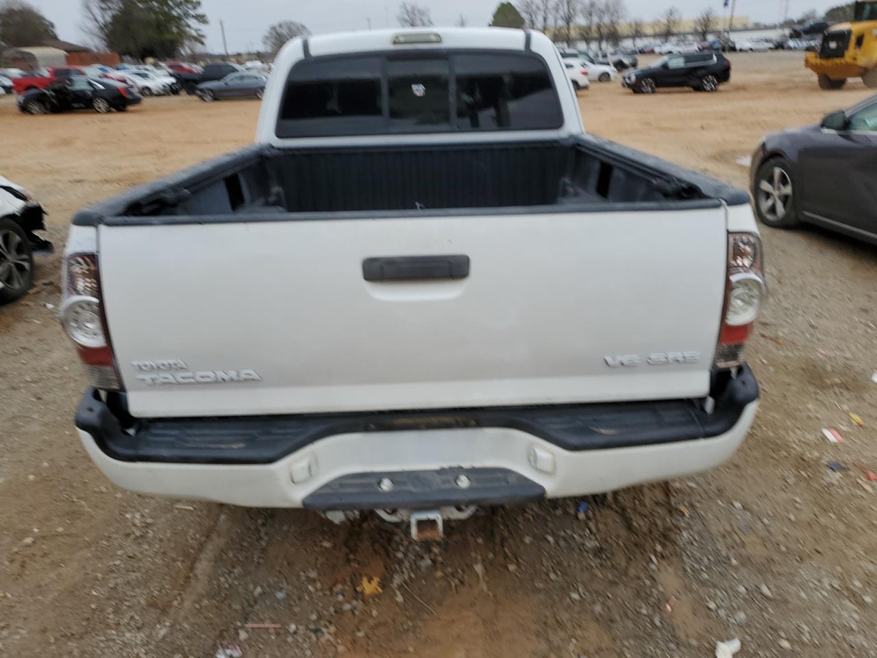 2005 Toyota Tacoma - Image 6