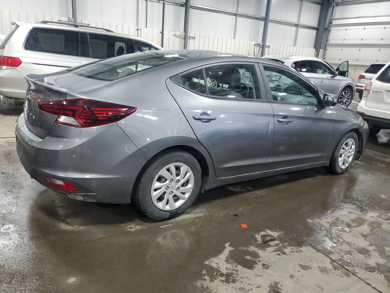 2019 Hyundai Elantra - Image 3