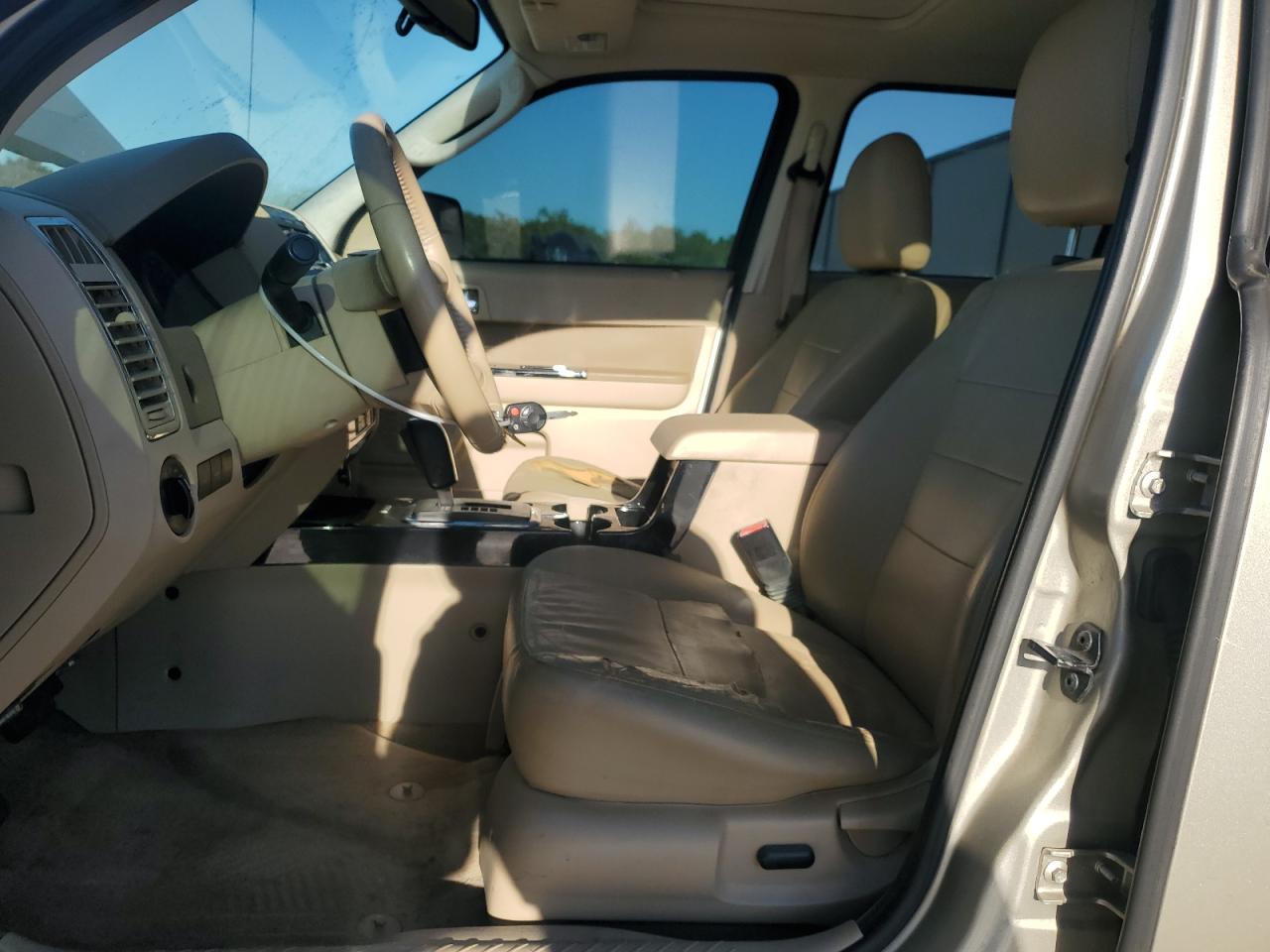2011 Ford Escape - Image 7