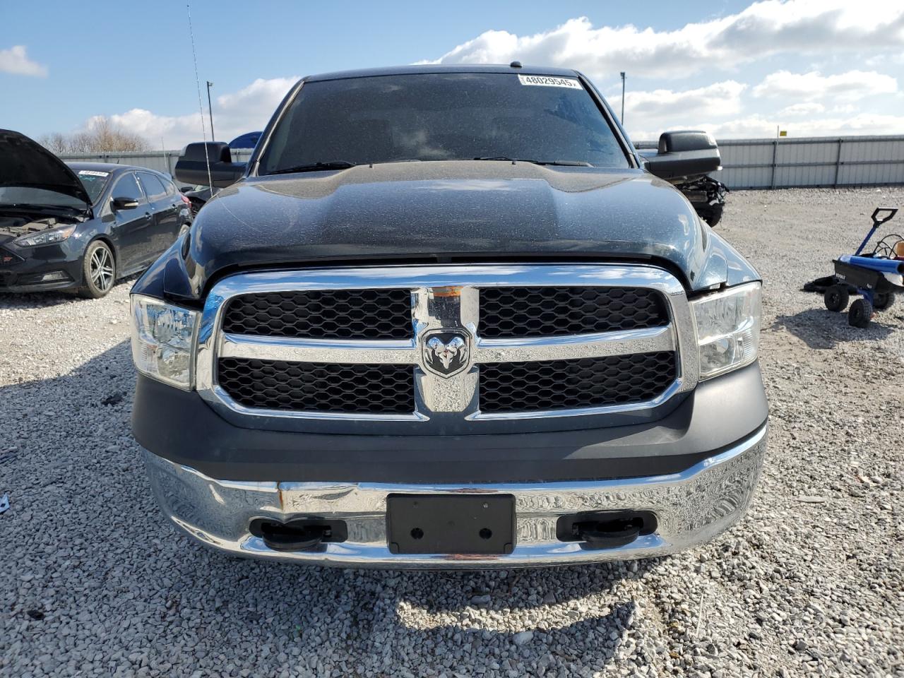 2016 RAM 1500 - Image 5