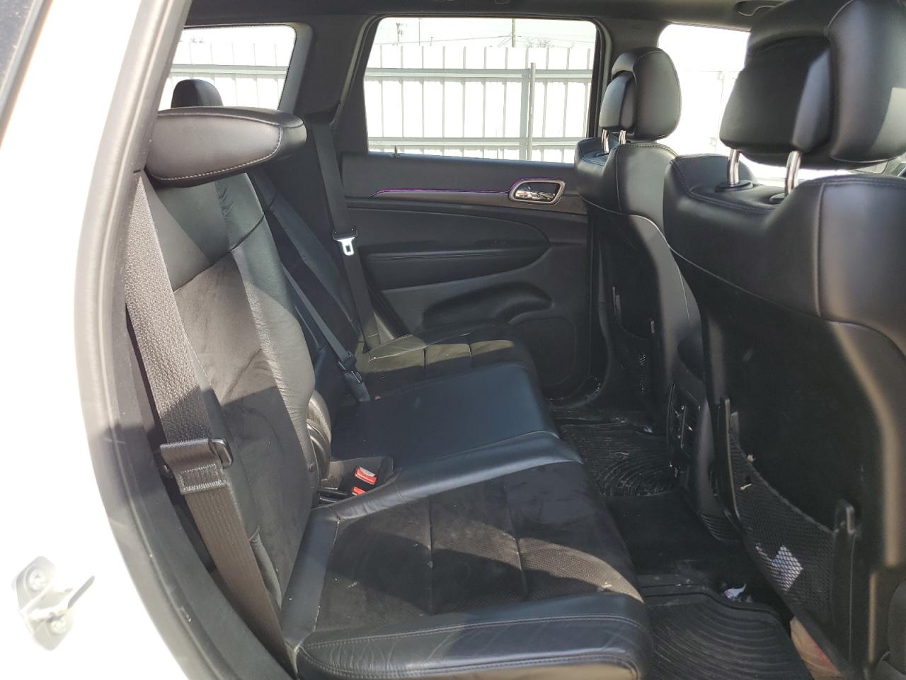 2014 Jeep Grand Cherokee - Image 11