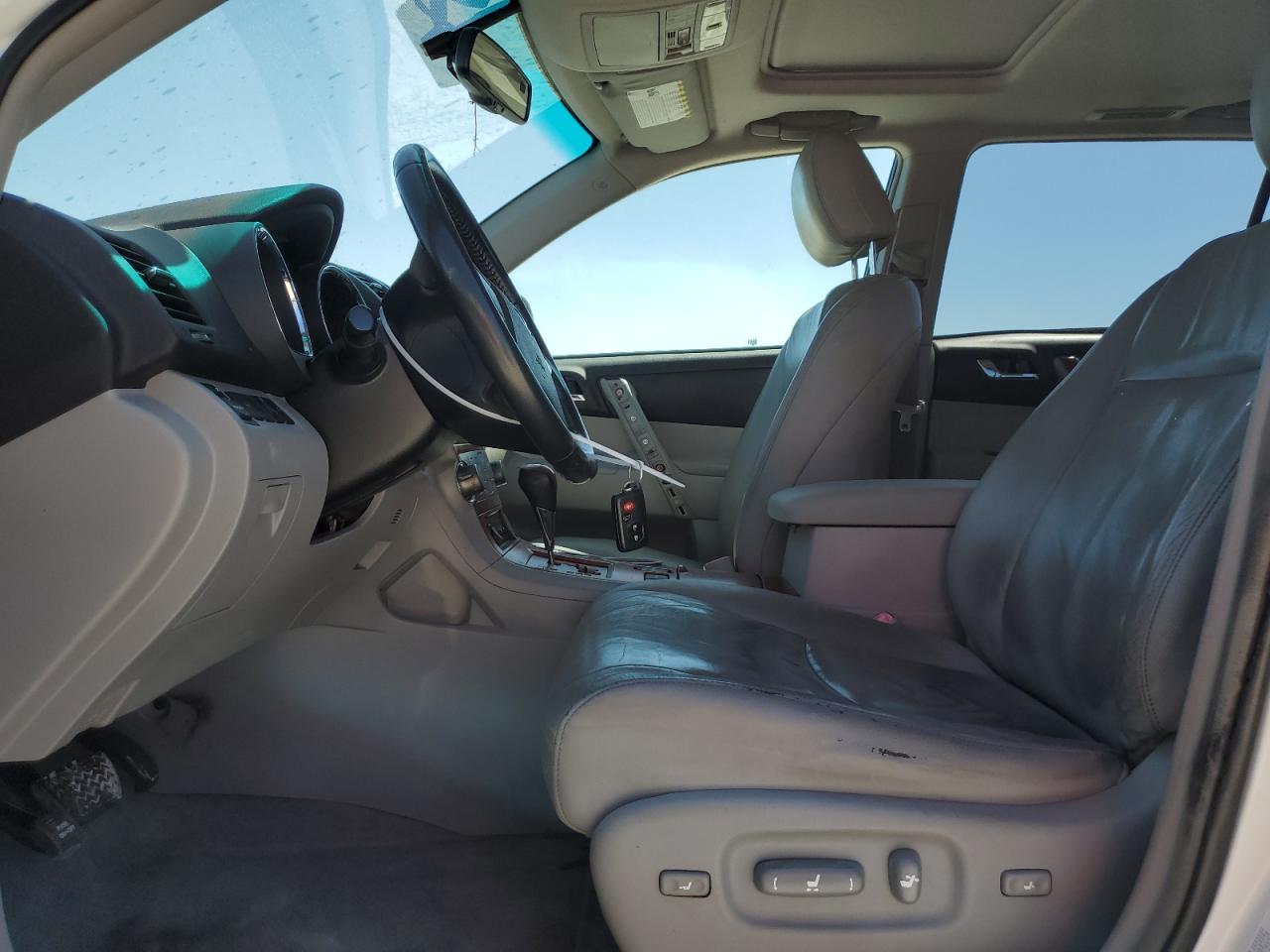2009 Toyota Highlander - Image 7