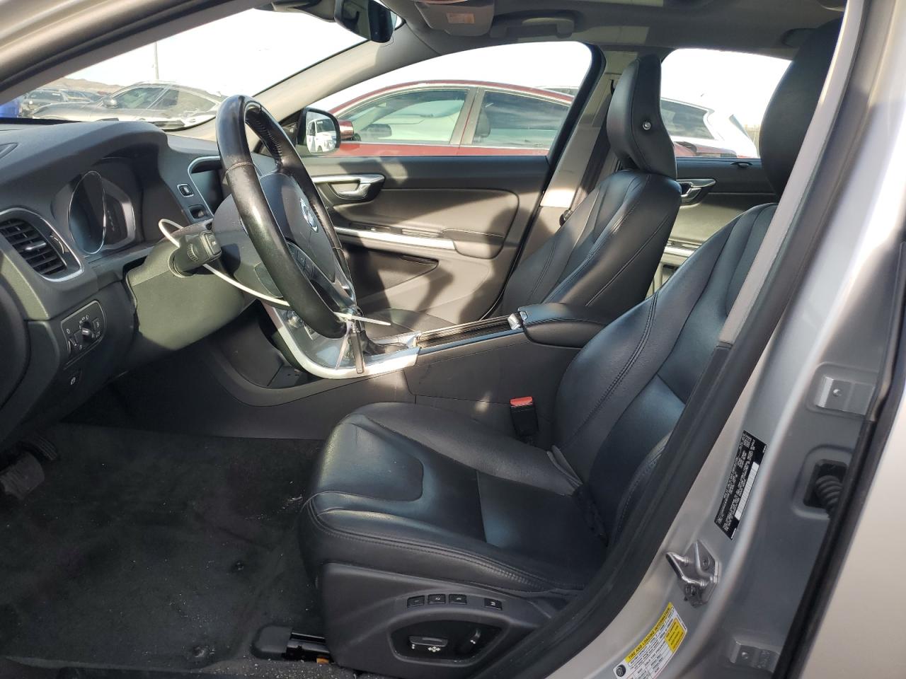 2018 Volvo S60 - Image 7