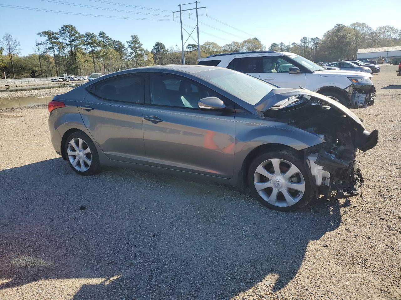 2013 Hyundai Elantra - Image 4