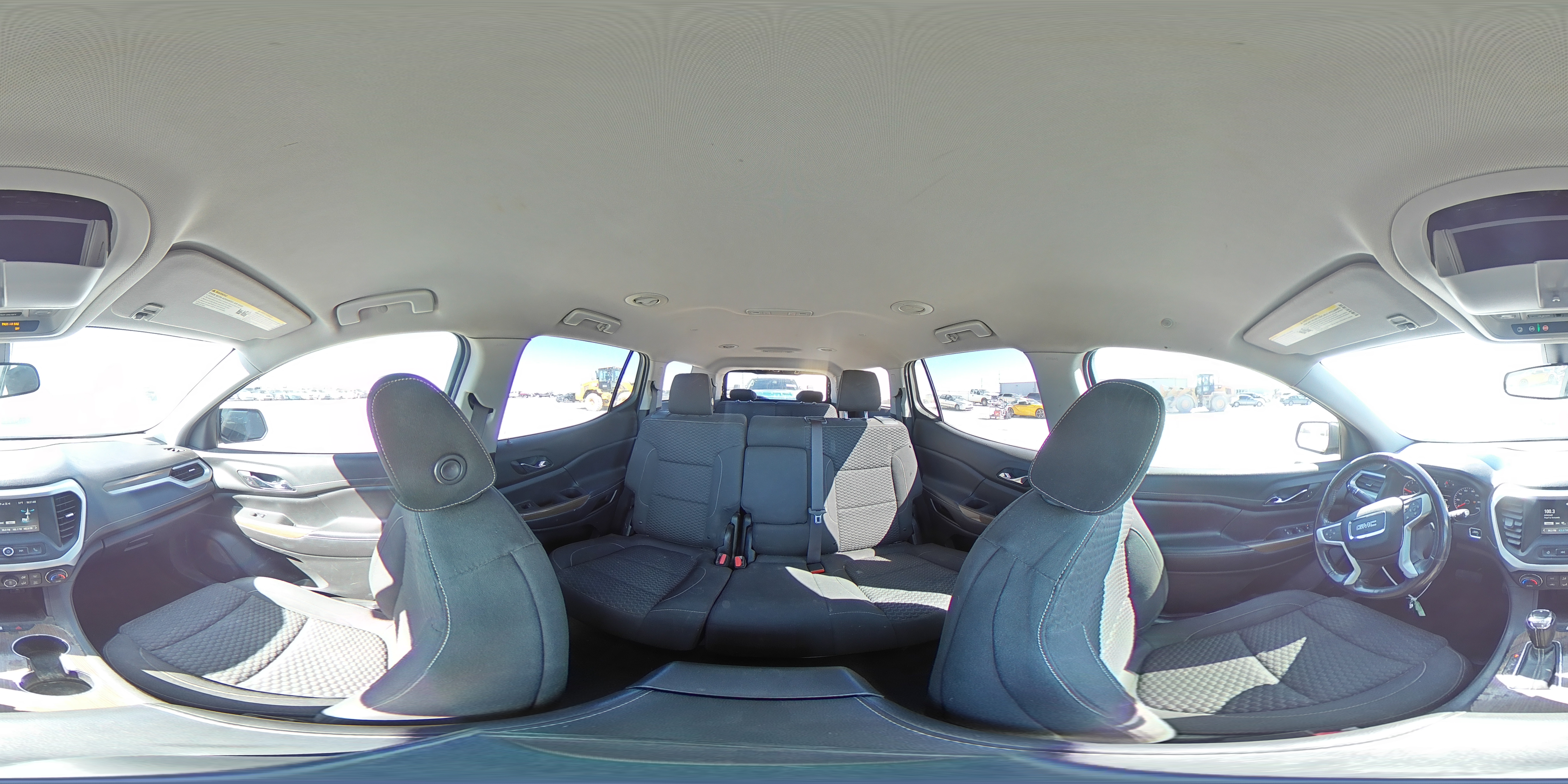 2019 GMC Acadia - Image 16