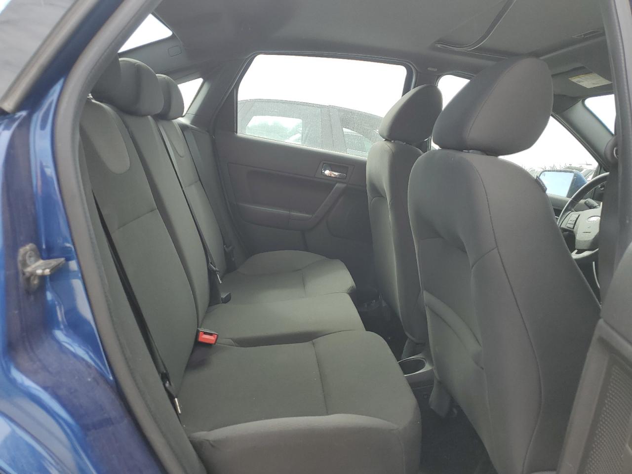 2009 Ford Focus - Image 10