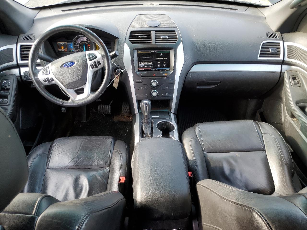 2015 Ford Explorer - Image 8