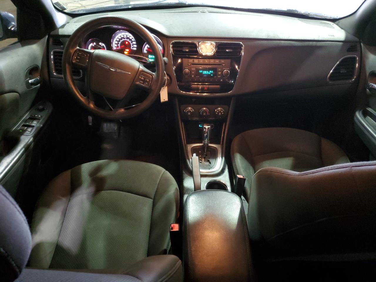 2012 Chrysler 200 - Image 8