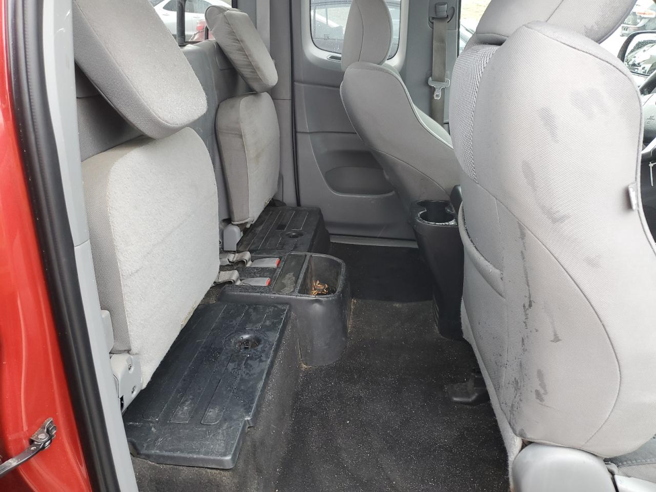 2012 Toyota Tacoma - Image 10