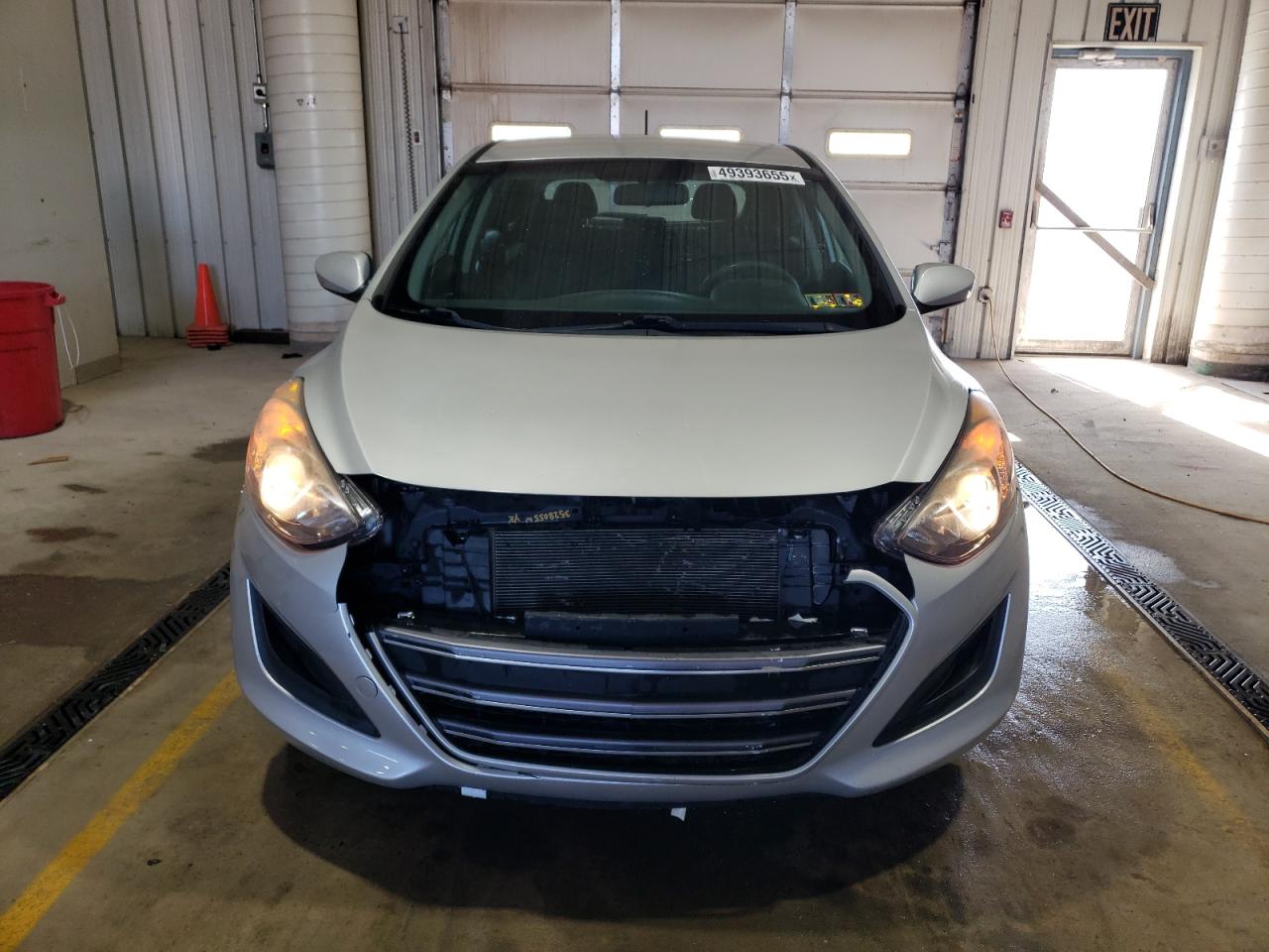 2016 Hyundai Elantra - Image 5