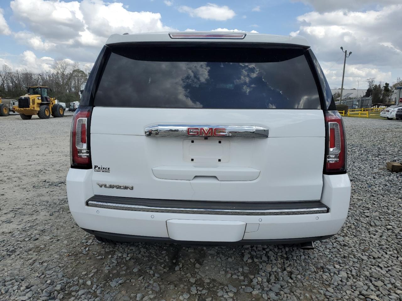 2019 GMC Yukon - Image 6