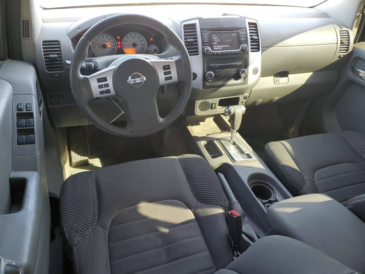 2015 Nissan Navara (Frontier) - Image 8