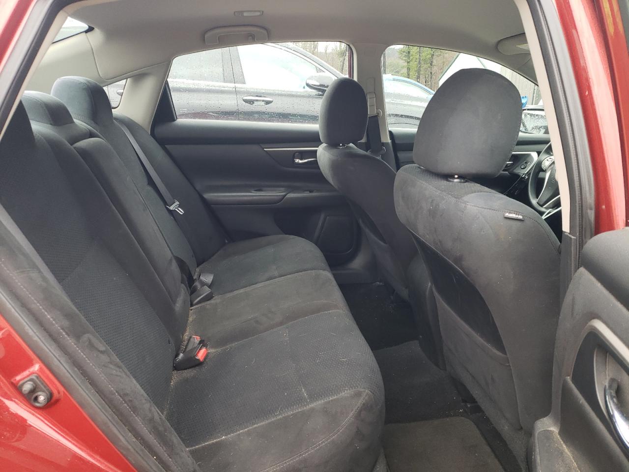 2015 Nissan Altima - Image 10