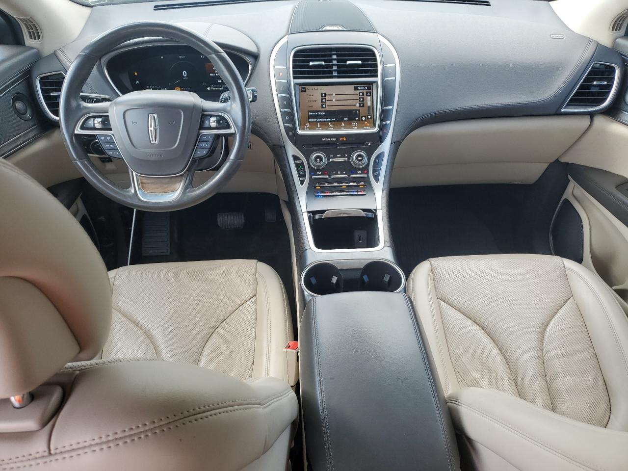 2019 Lincoln Nautilus - Image 8