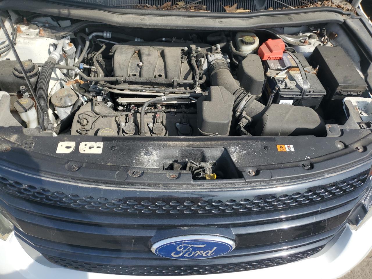2015 Ford Explorer - Image 12