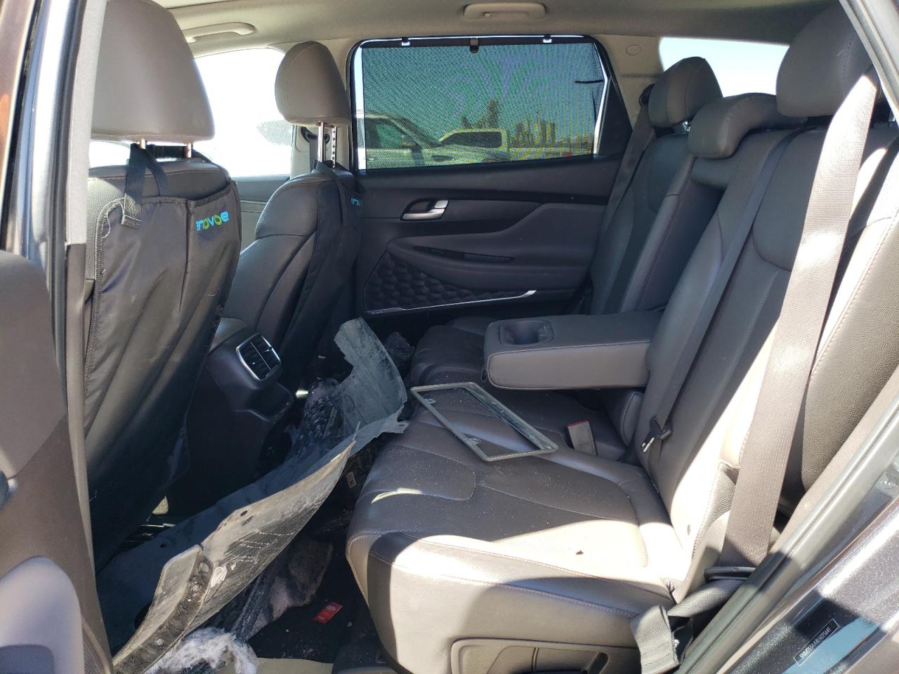 2020 Hyundai Santa Fe - Image 11