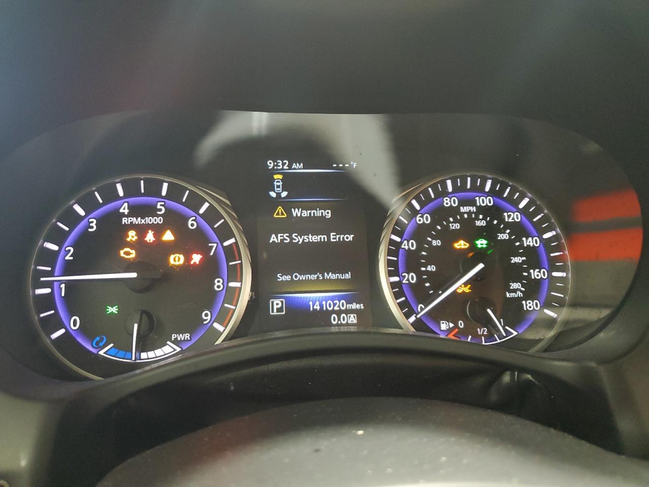 2015 Infiniti Q50 - Image 9