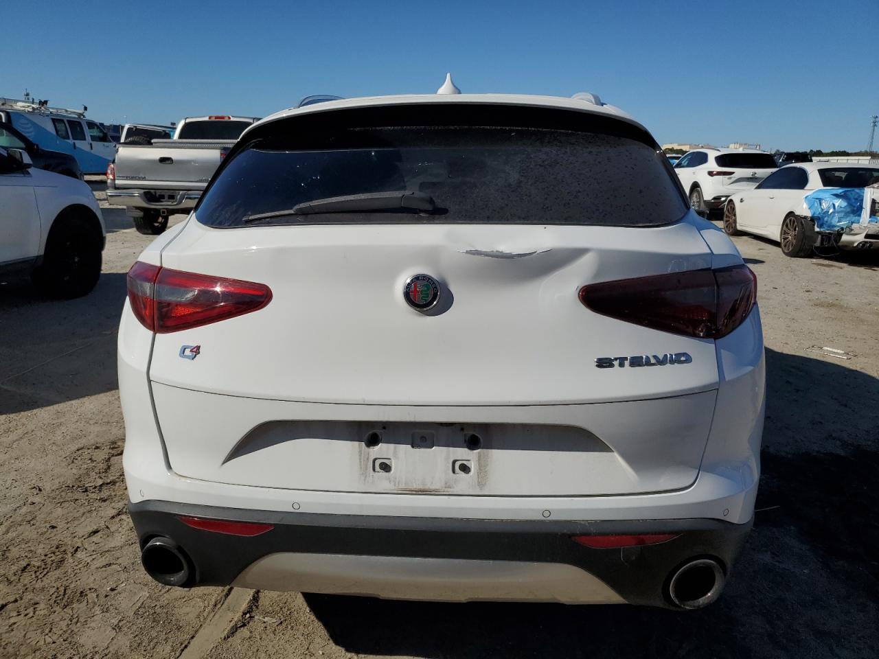 2019 Alfa Romeo Stelvio - Image 6