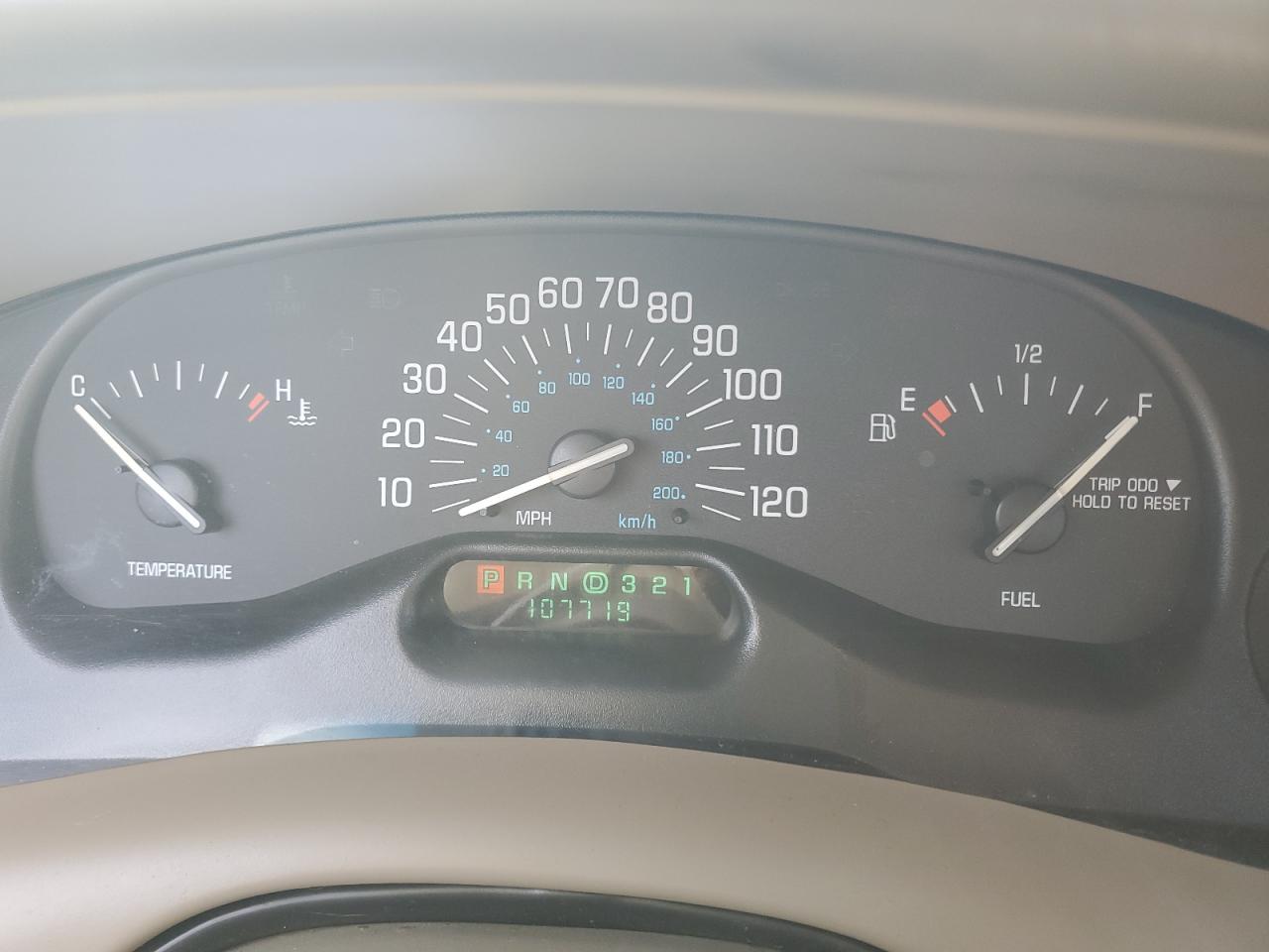 2003 Buick Century - Image 9