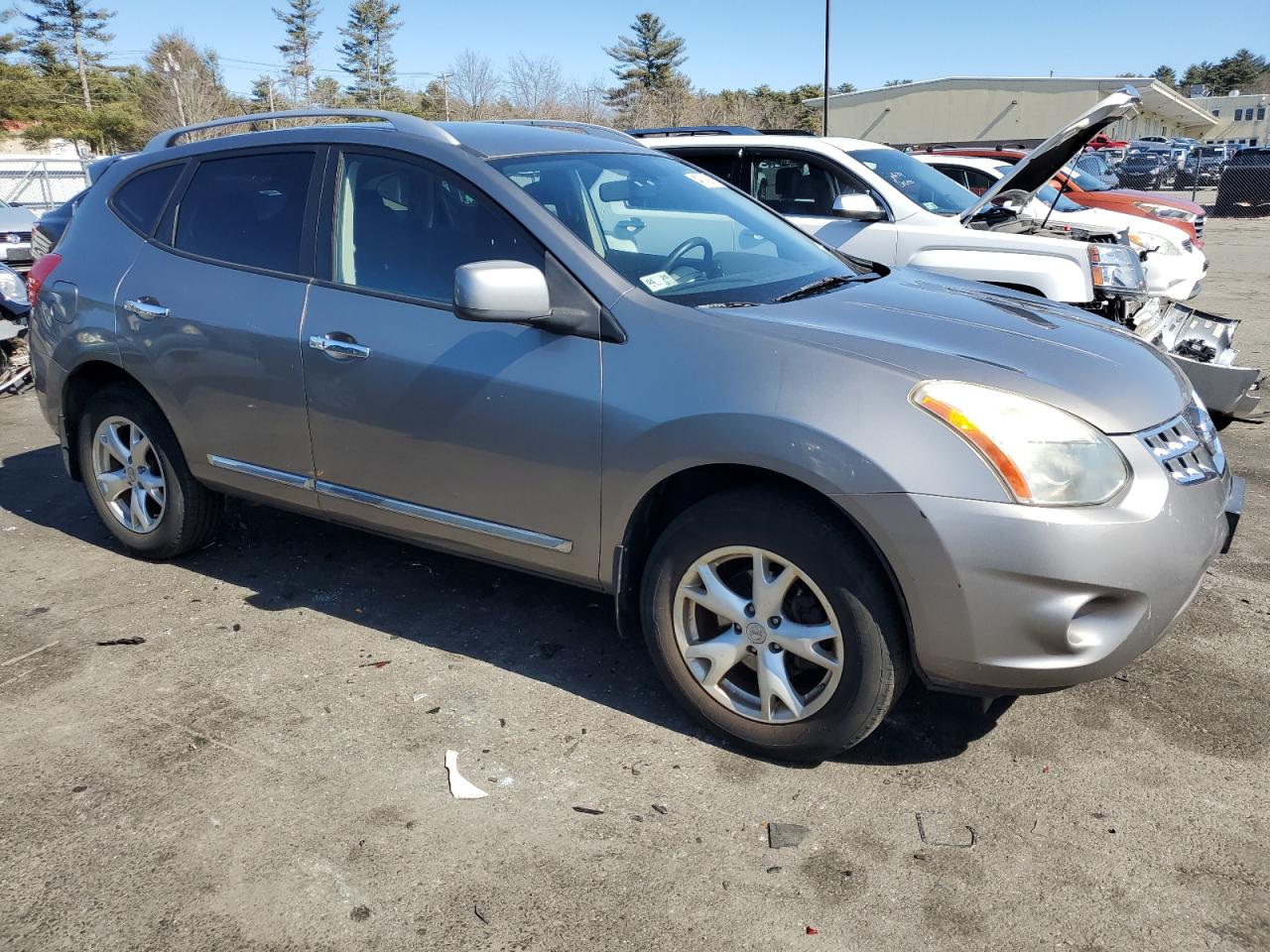 2011 Nissan Rogue - Image 4