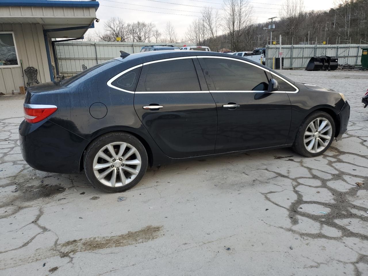 2014 Buick Verano - Image 3