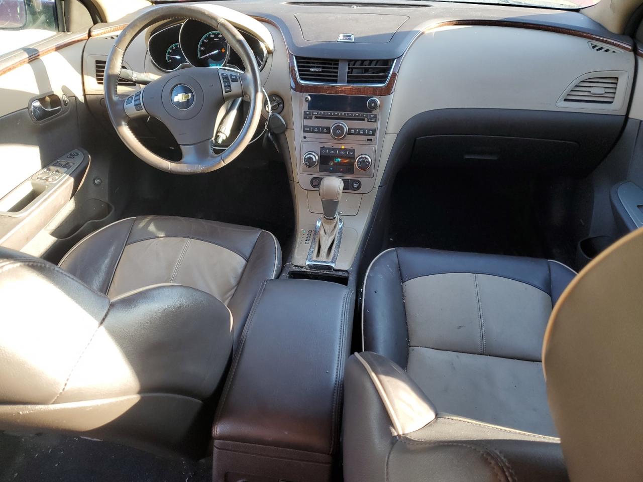 2011 Chevrolet Malibu - Image 8