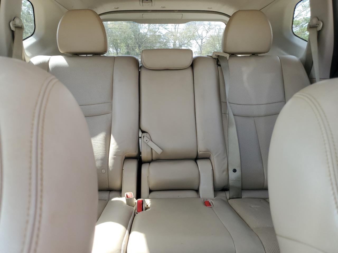 2015 Nissan Rogue - Image 10