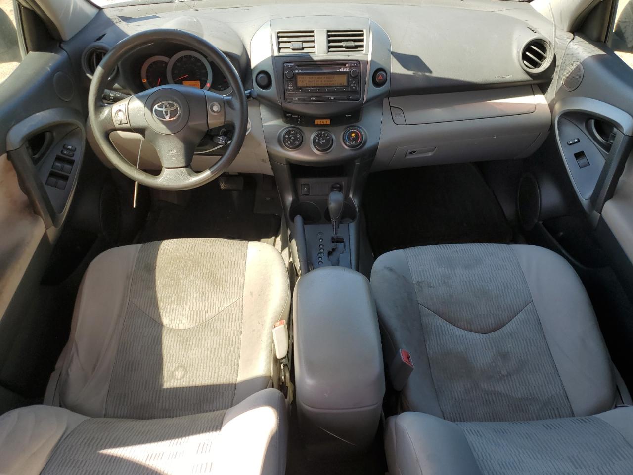 2012 Toyota RAV 4 - Image 8