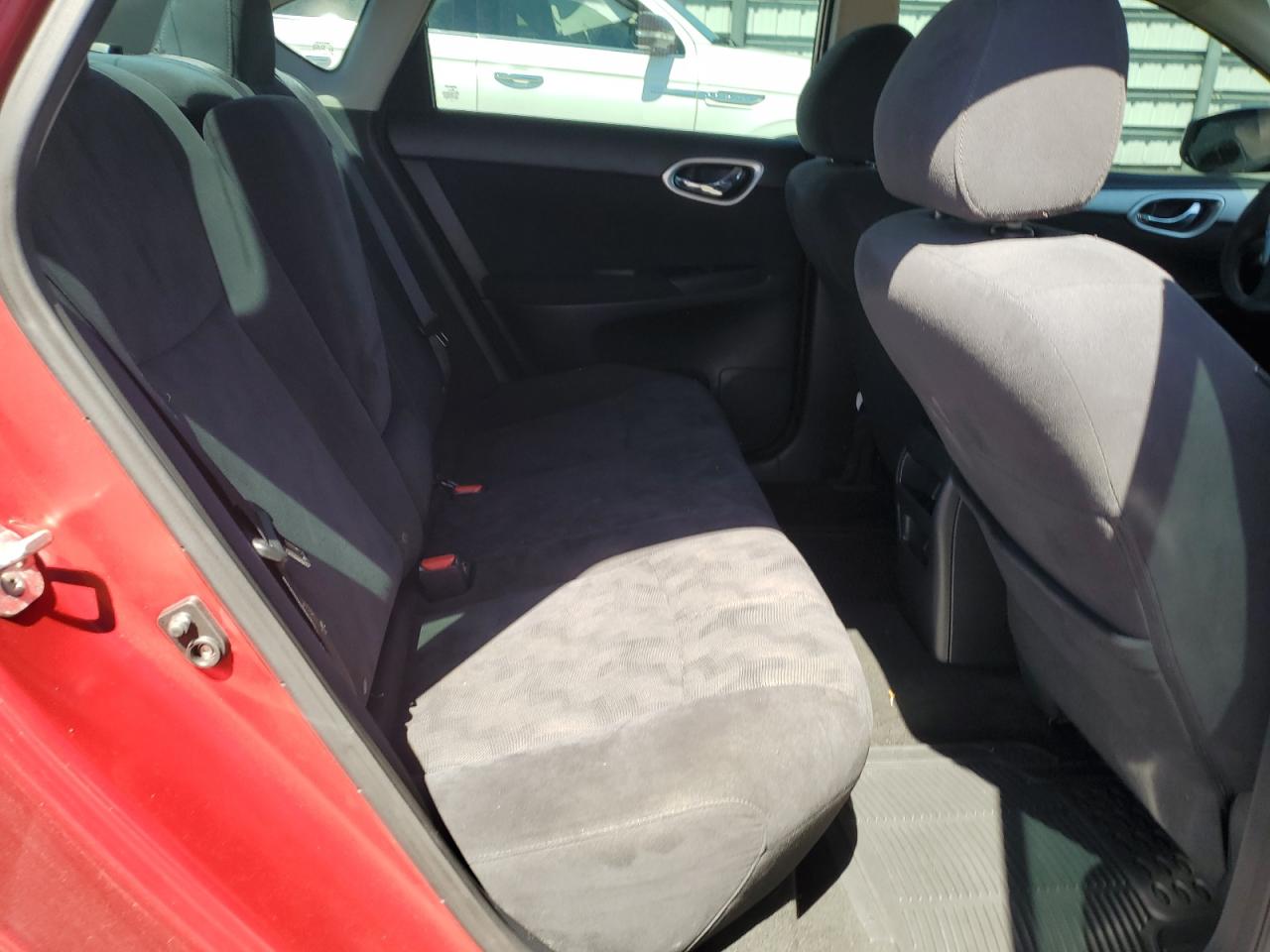 2013 Nissan Sentra - Image 10