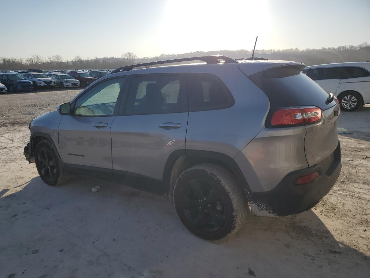 2018 Jeep Grand Cherokee - Image 2