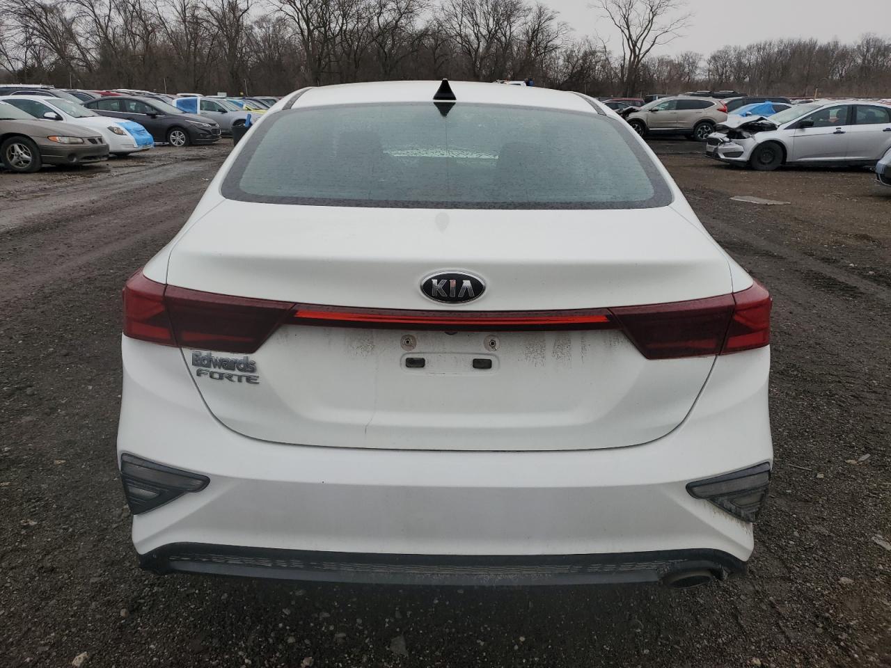 2021 Kia Forte - Image 6